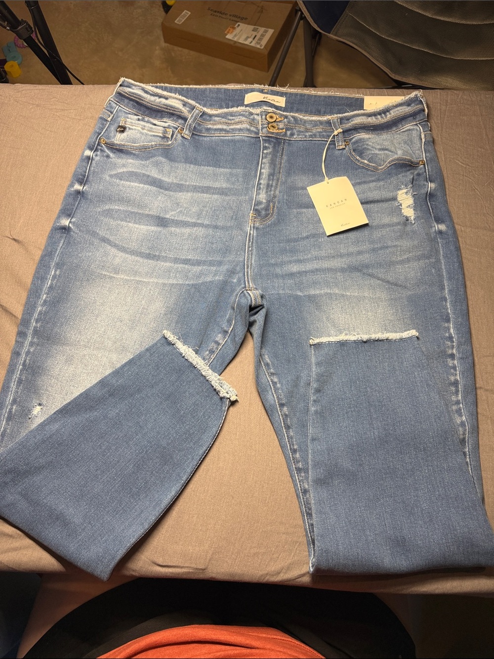 KanCan Light Blue Distressed Ankle Crop Jeans